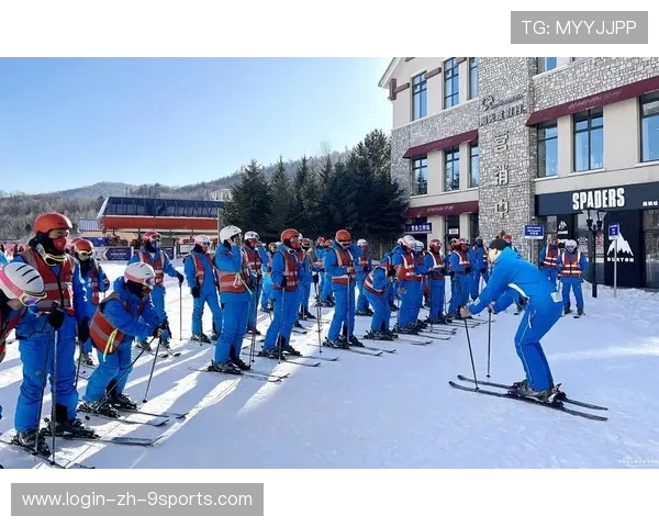 冰雪运动学院开展少儿滑雪教学的区域师资交流与互助，滑雪学校简介